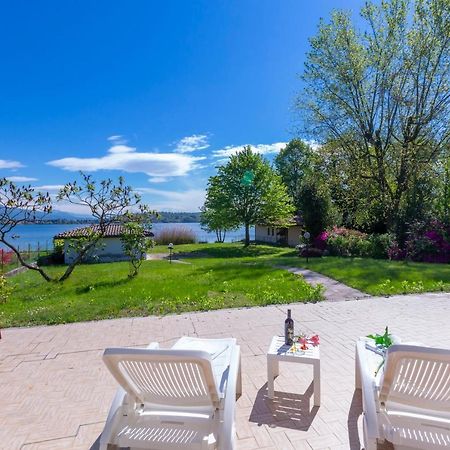 Villa Martine Au Bord Du Lac - Happy Rentals 카드레짜테 외부 사진