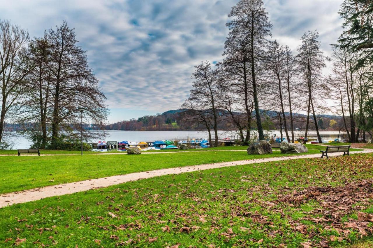 Villa Martine Au Bord Du Lac - Happy Rentals 카드레짜테 외부 사진